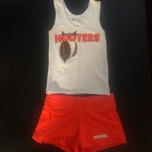 Hooters uniform